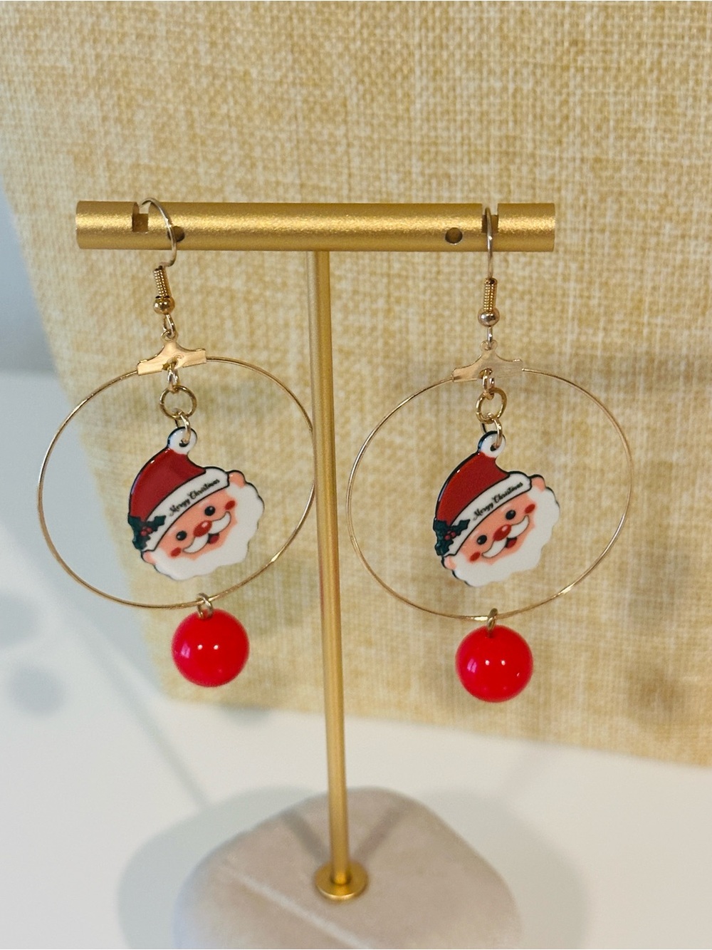 Fashion Jewelry Gold Hoop Santa Face Earrings with Red Bead